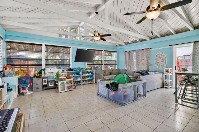 2071 59TH STREET N, Clearwater, FL 33760