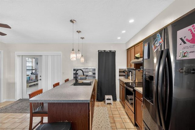 2071 59TH STREET N, Clearwater, FL 33760