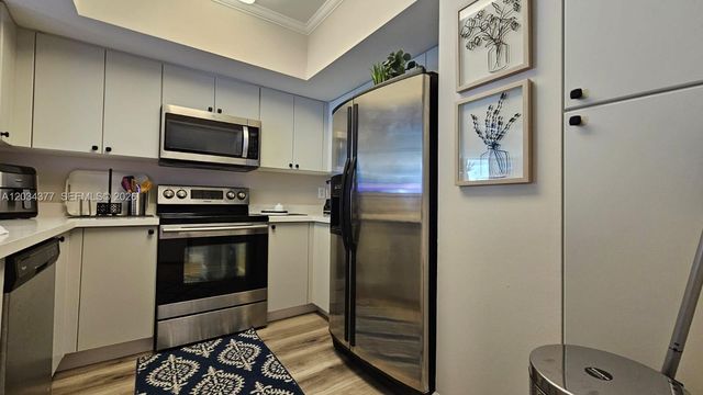 17375 Collins Avenue 2304, Sunny Isles Beach, FL 33160