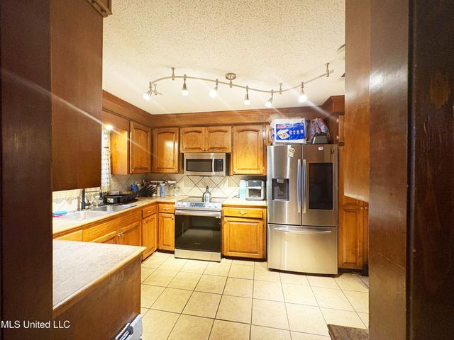101 Dogwood Circle, Brandon, MS 39047