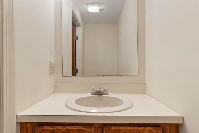 119 Cortland Cir 119, Leominster, MA 01453