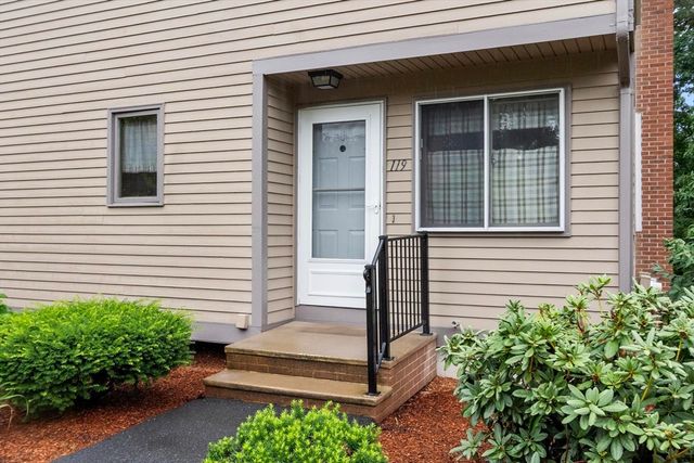119 Cortland Cir 119, Leominster, MA 01453