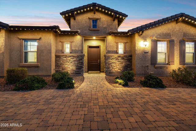 7551 W SAGUARO PARK Lane, Peoria, AZ 85383