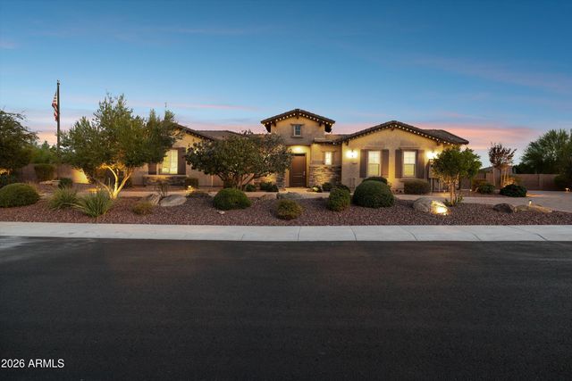 7551 W SAGUARO PARK Lane, Peoria, AZ 85383