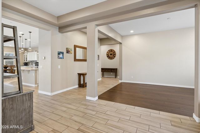 7551 W SAGUARO PARK Lane, Peoria, AZ 85383