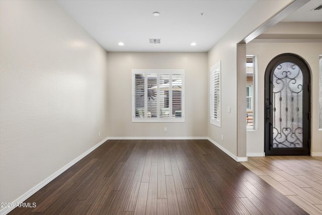 7551 W SAGUARO PARK Lane, Peoria, AZ 85383