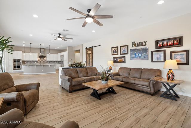 7551 W SAGUARO PARK Lane, Peoria, AZ 85383