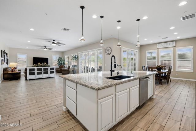 7551 W SAGUARO PARK Lane, Peoria, AZ 85383