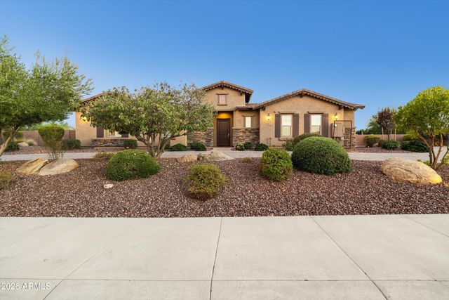 7551 W SAGUARO PARK Lane, Peoria, AZ 85383