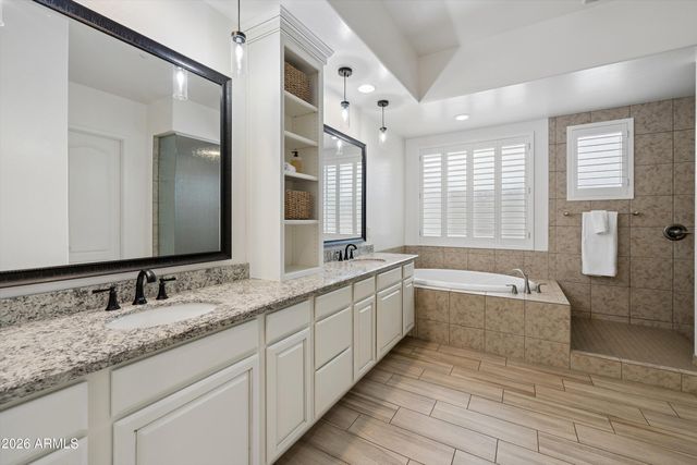 7551 W SAGUARO PARK Lane, Peoria, AZ 85383
