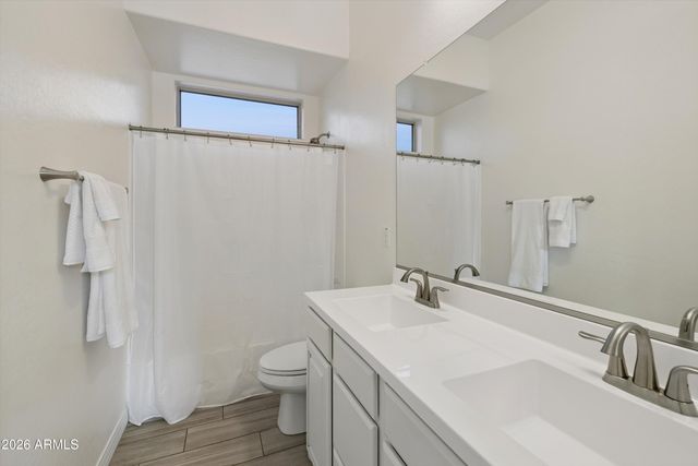 7551 W SAGUARO PARK Lane, Peoria, AZ 85383