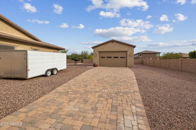 7551 W SAGUARO PARK Lane, Peoria, AZ 85383