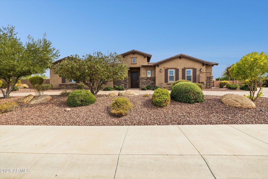 7551 W SAGUARO PARK Lane, Peoria, AZ 85383