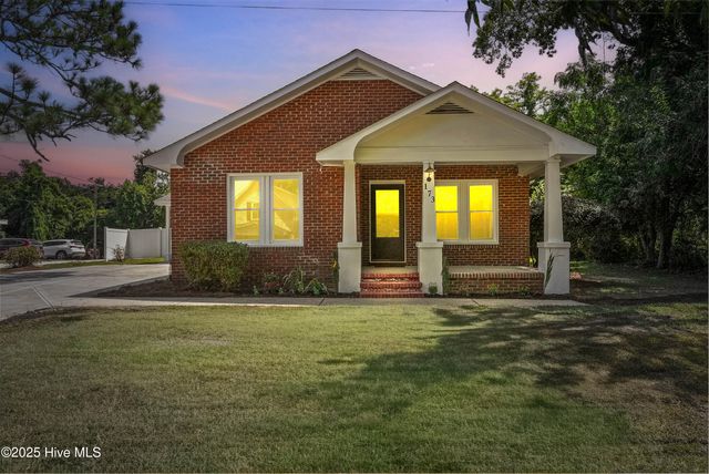 173 S Hardin Street, Southern Pines, NC 28387