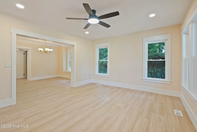 173 S Hardin Street, Southern Pines, NC 28387