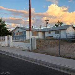 412 Gilday Avenue, North Las Vegas, NV 89030