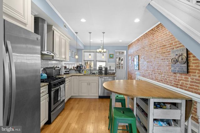 10 N CURLEY ST, Baltimore, MD 21224