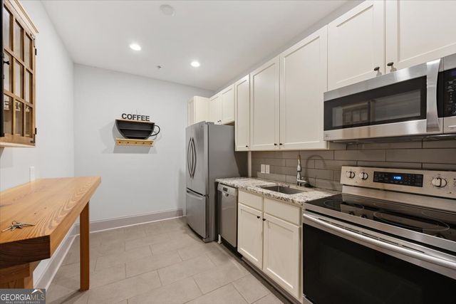 522 Cherry Street 102, Macon, GA 31201