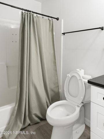 4700 SW ARCHER Road D27, Gainesville, FL 32608