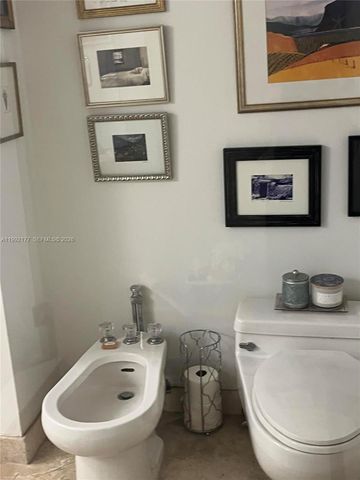 1000 Quayside Ter 1404, Miami, FL 33138