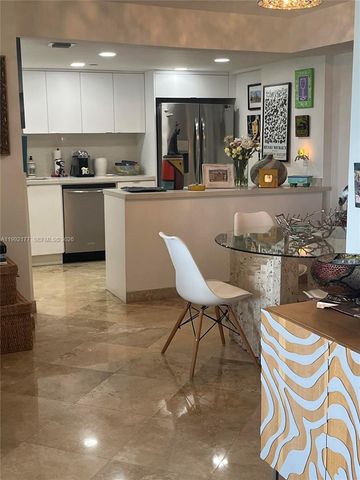 1000 Quayside Ter 1404, Miami, FL 33138