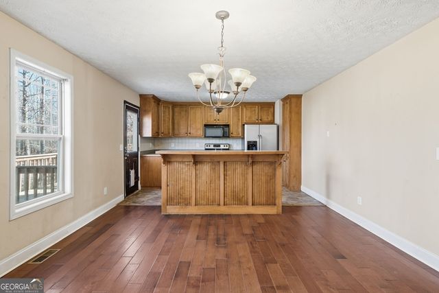 27 Larsen Ridge, Adairsville, GA 30103