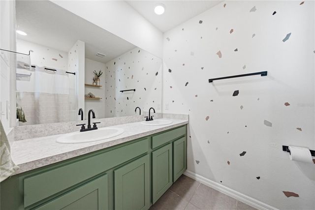 32844 BROOKS HAWK LANE, Wesley Chapel, FL 33543