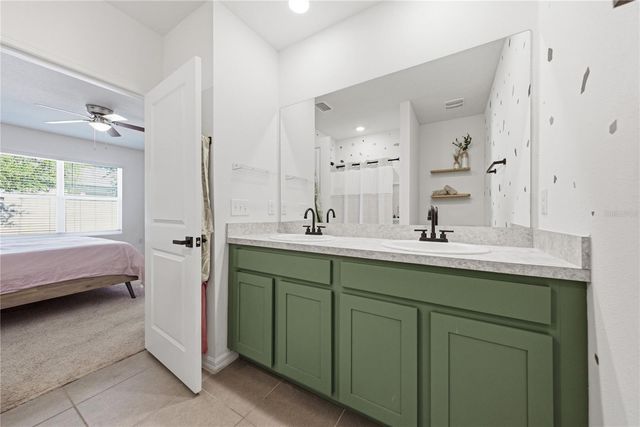 32844 BROOKS HAWK LANE, Wesley Chapel, FL 33543
