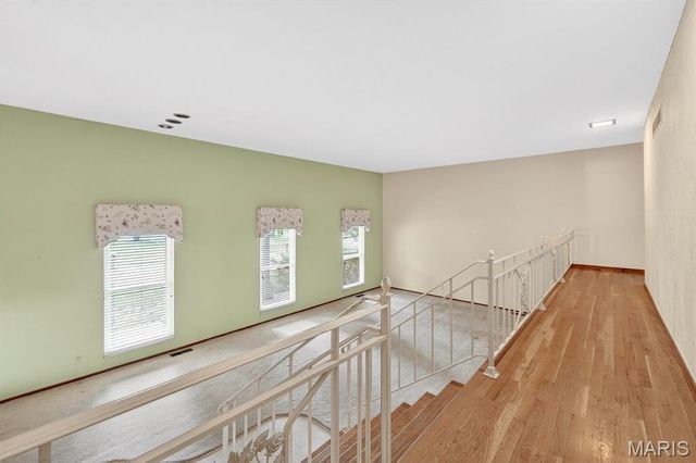6819 Snead Court, Oakville, MO 63129