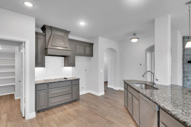 174 Half Moon Drive, Waxahachie, TX 75165