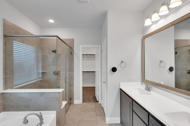 174 Half Moon Drive, Waxahachie, TX 75165