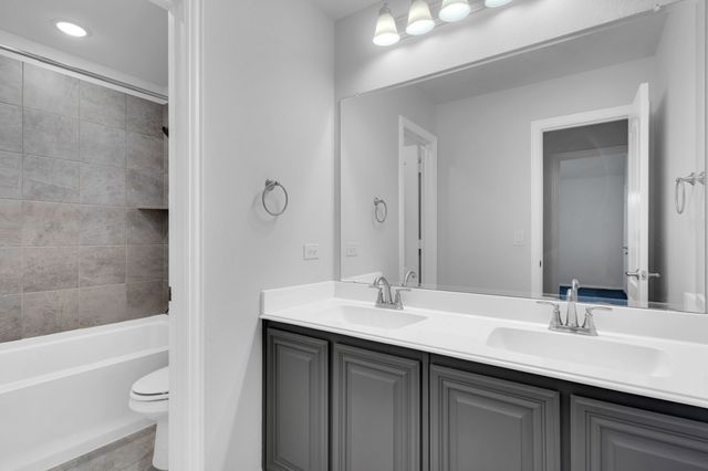 174 Half Moon Drive, Waxahachie, TX 75165