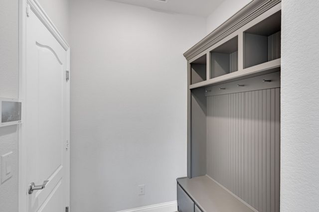 174 Half Moon Drive, Waxahachie, TX 75165