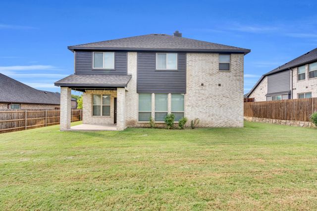 174 Half Moon Drive, Waxahachie, TX 75165