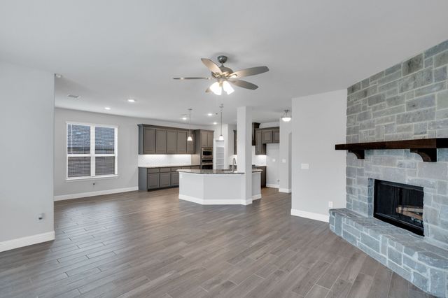 174 Half Moon Drive, Waxahachie, TX 75165