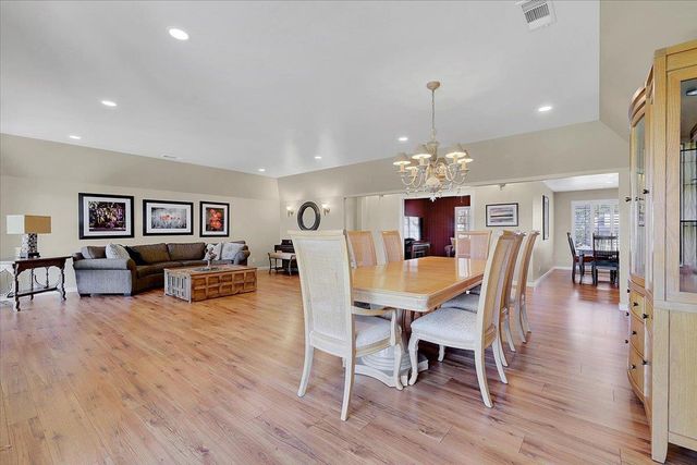 620 Lyndsey Ln, Yuba City, CA 95993