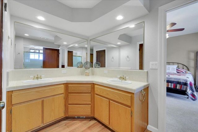 620 Lyndsey Ln, Yuba City, CA 95993