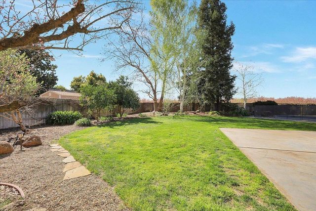 620 Lyndsey Ln, Yuba City, CA 95993