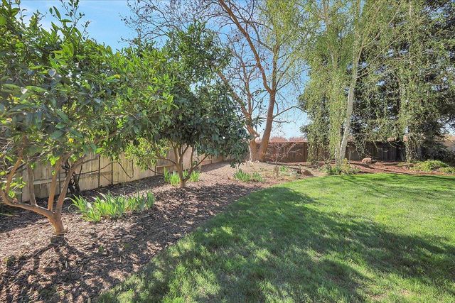 620 Lyndsey Ln, Yuba City, CA 95993