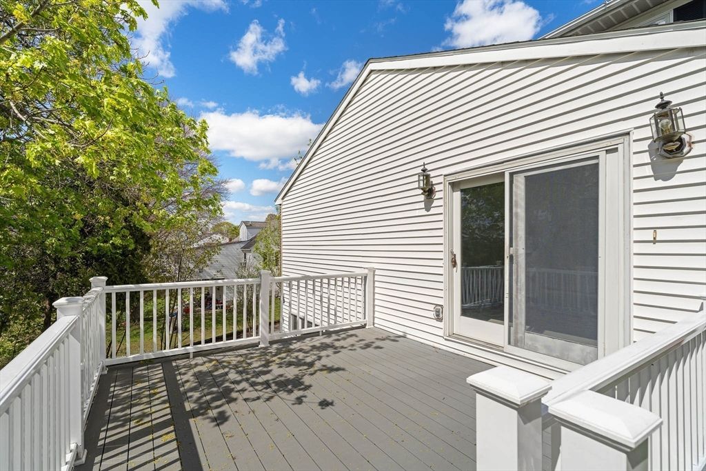99 Garfield Ave Main House, Woburn, MA 01801