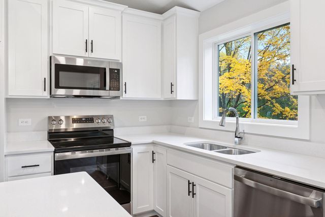 826 104th Avenue NW, Coon Rapids, MN 55433