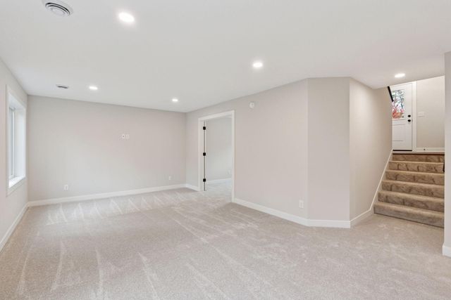 826 104th Avenue NW, Coon Rapids, MN 55433