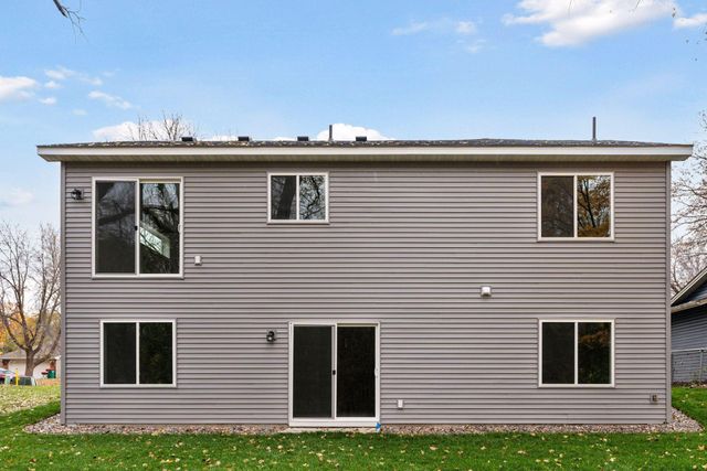 826 104th Avenue NW, Coon Rapids, MN 55433