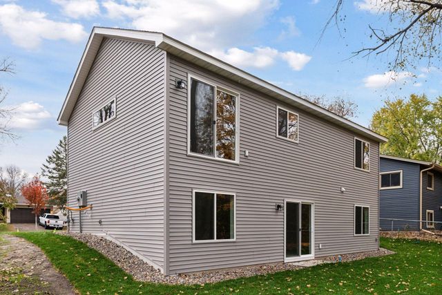 826 104th Avenue NW, Coon Rapids, MN 55433