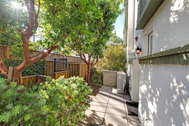 100 Tilton Avenue, San Mateo, CA 94401