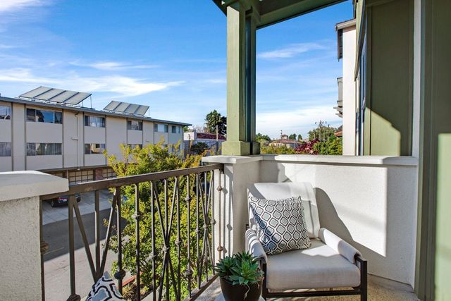 100 Tilton Avenue, San Mateo, CA 94401