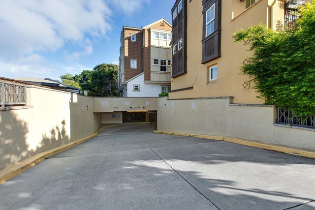 100 Tilton Avenue, San Mateo, CA 94401