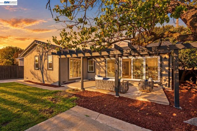 1901 Juarez Ct, San Jose, CA 95132