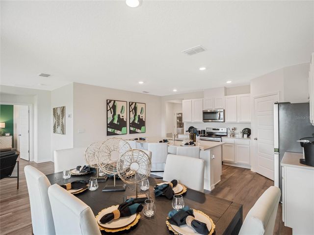 5297 GREENHEART AVENUE, Mount Dora, FL 32757