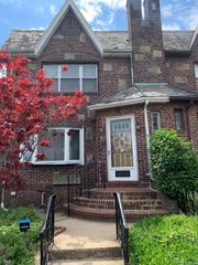 16422 Grand Central Parkway, Jamaica Hills, NY 11432